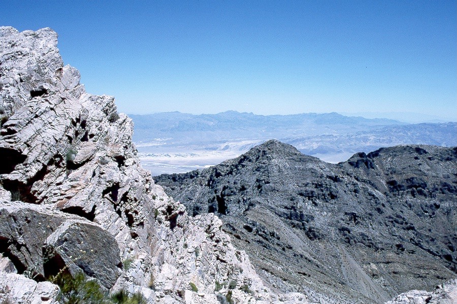 Augereberry Point-2.jpg (258273 bytes)