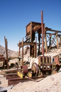 Inyo2.jpg (25214 bytes)