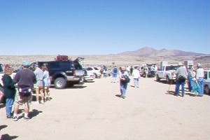 Parking Lot.jpg (17951 bytes)