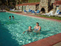 Pool.jpg (699384 bytes)