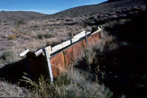 Sluice box.jpg (75074 bytes)